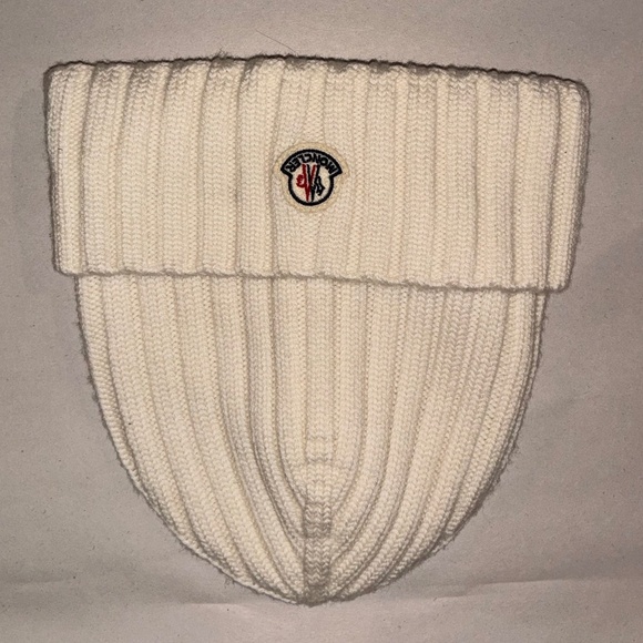 Moncler beanie - Picture 1 of 1